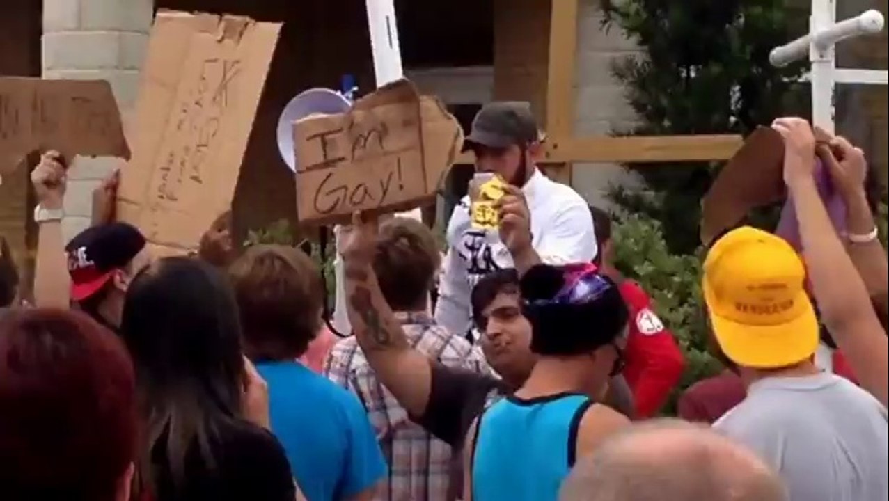 Mumfest 2014 Condom God