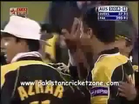 Waqar Younis 6 59 great bowling Vs Australia
