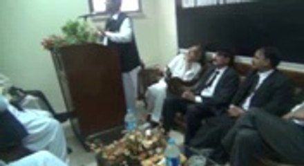 Sardar Attique Ahmed Khan addressing to the Baar Association at Muzaffarabad