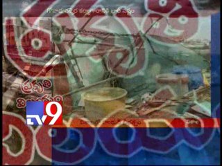 Strong winds batter Visakhapatnam - Tv9