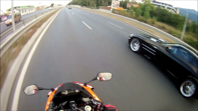 CBR 1000RR Repsol Vs McLaren SLR - Araba Tutkum