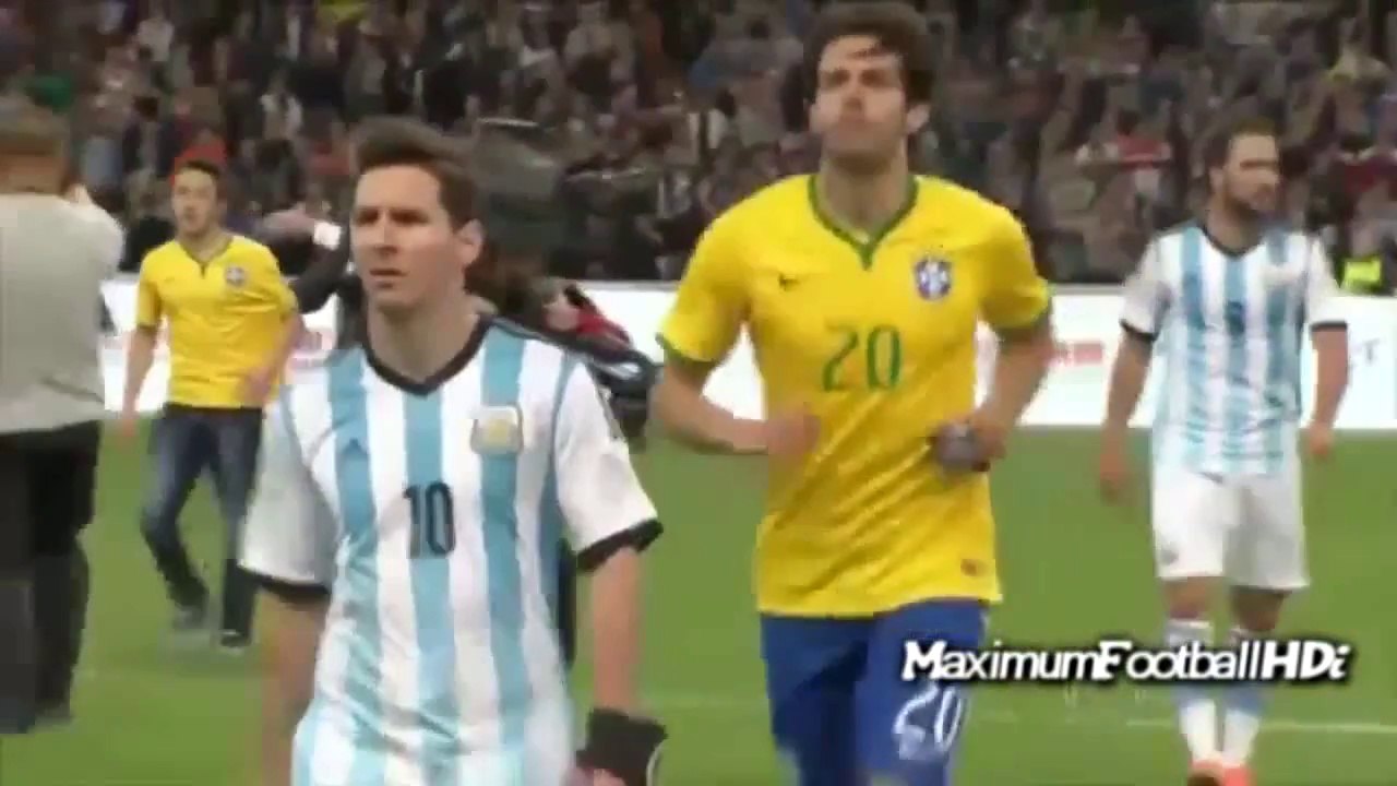 Lionel Messi & Kaka Funny Moments ● Brazil vs Argentina 2014_youtube_original