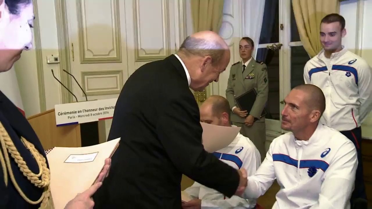 Les « Invictus Men » félicités par le ministre de la Défense