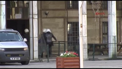 İstanbul Üniversitesinde Göz Altına Alınanların Sayısı 42?ye Yükseldi