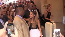 Taylor Swift Does An Ariana Grande | Spotted Posing And Talking With Fans