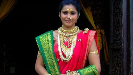 Tải video: Mhalsa AKA Surabhi Hande Shows Her Ethnic Jewellery - Jai Malhar - Zee Marathi Serial