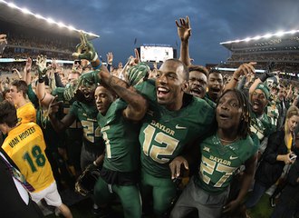 Baylor keeps playoff hopes alive with Week 7 win