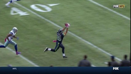 Wilson hits Kearse for a 53-yard gain