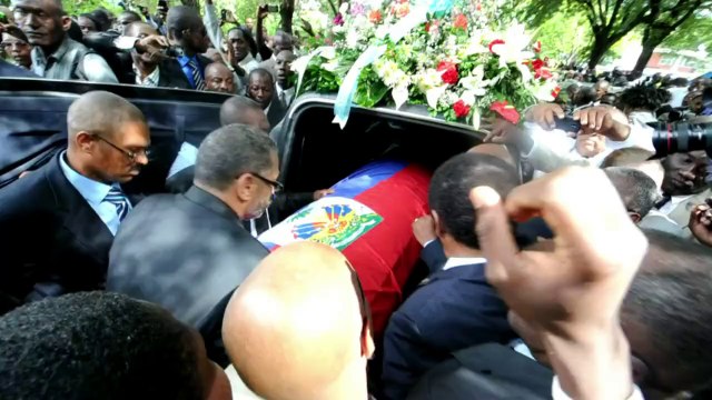 Haïti: des centaines de personnes aux funérailles de Duvalier