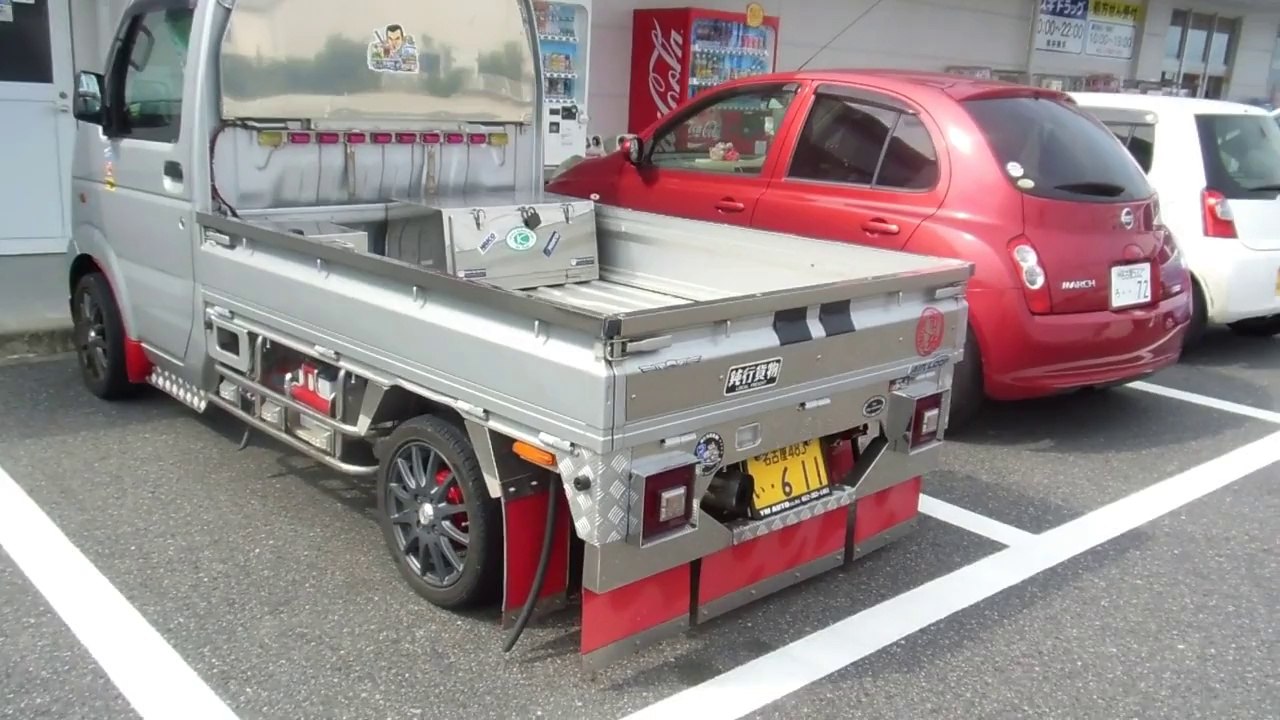 Miniature Vehicles in Japan!