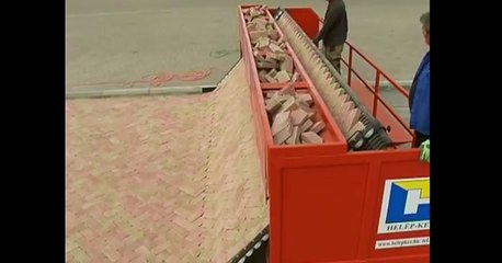 Parke Taşı Böyle Döşenir..