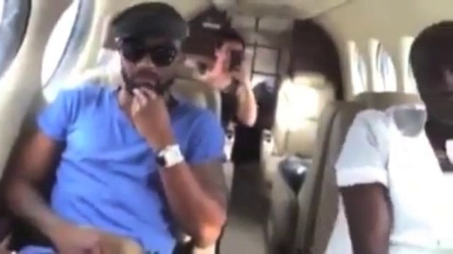 Fally Ipupa en mode Jet Privé en direction de Paris