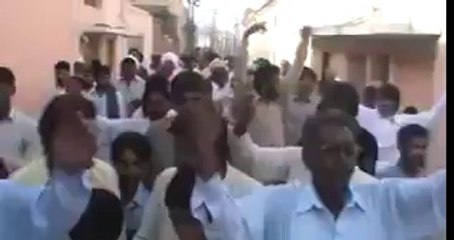 Скачать видео: ایک قوم، ایک آواز۔۔۔ گو نظام گو نواز