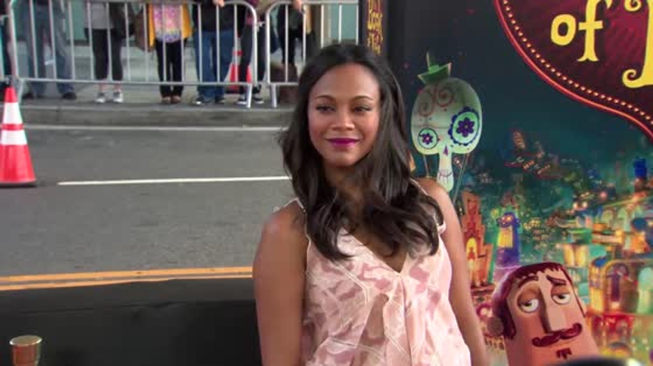 Zoë Saldana wird eine heiße Mama