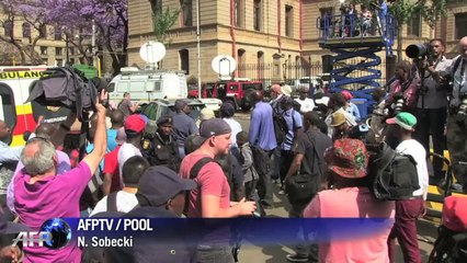 Pistorius should get community service, says prison official