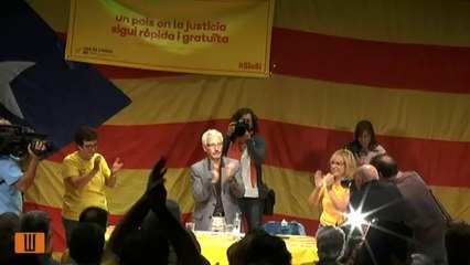 Emotiu aplaudiment al jutge Santiago Vidal a l'Hospitalet