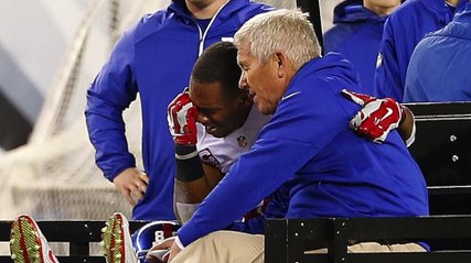 Victor Cruz Knee Injury vs. Eagles, Gets Carted of Field