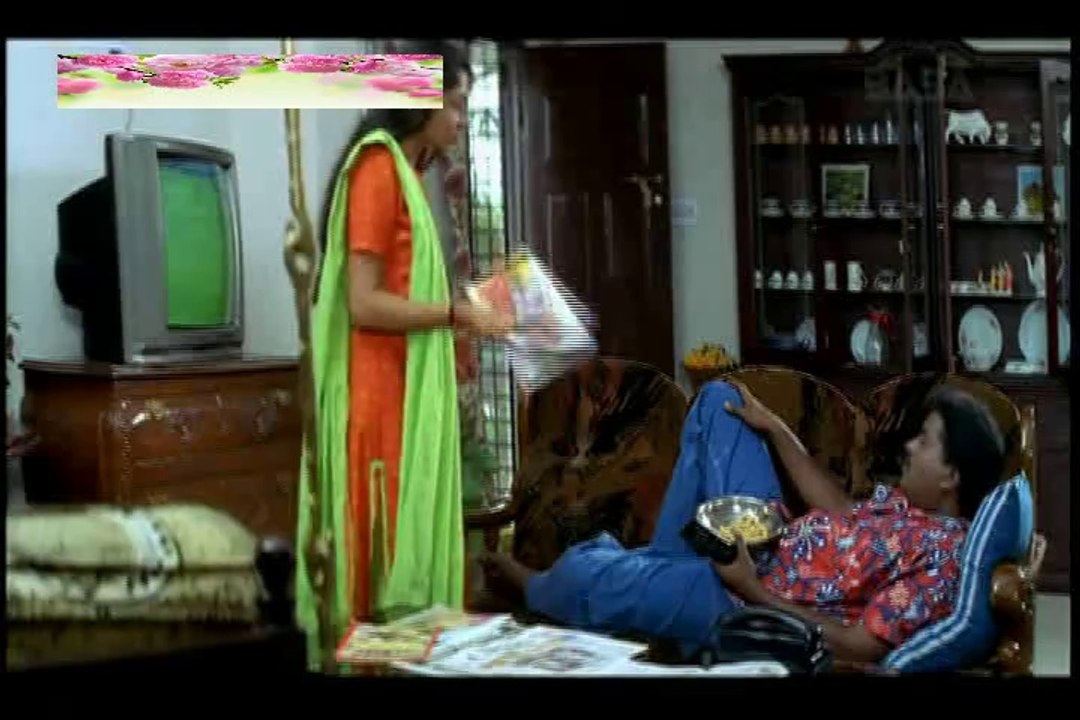 Telugu Comedy Scenes Sunil & others 8 in Manasanta Nuvve