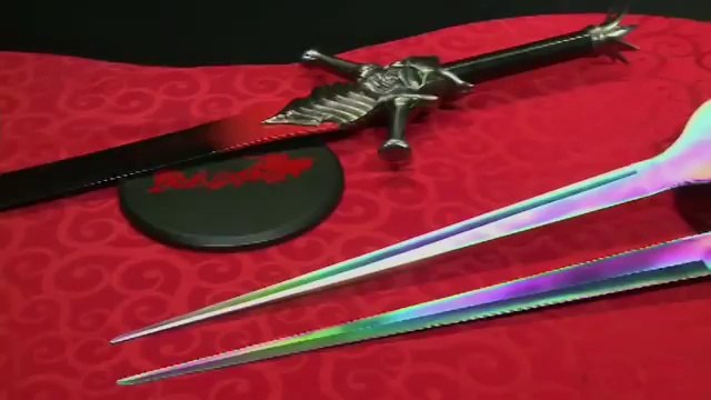 Zelda Link Triforce Shield and Sword