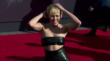 Miley Cyrus s'en fiche d'être traitée de folle