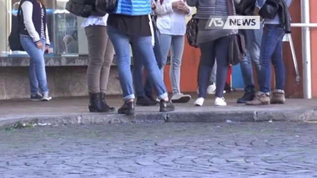 SPINELLI IN CENTRO, TRE GIOVANI NEI GUAI