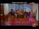 Diya Aur Baati Hum 14th October 2014 Bhabho plans to get Meenakshi married to Vikram again www.apnicommunity.com