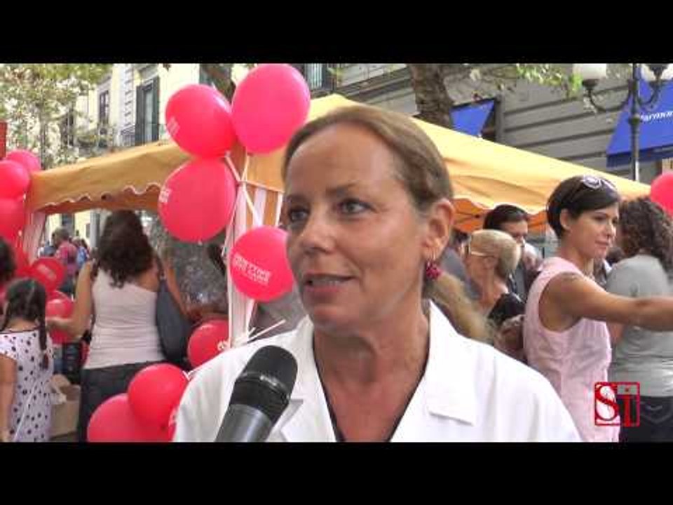 Napoli - Igienisti dentali in piazza contro la carie (13.10.14)