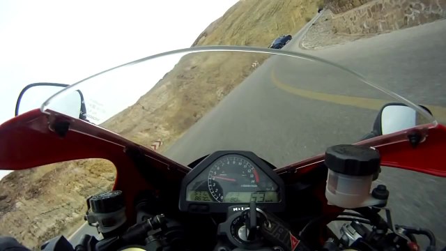 Yamaha R6 - CBR1000RR - F430 - EVO 10 - Araba Tutkum