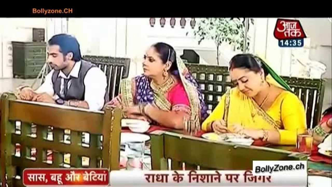 Radha Bani Roopmati!! - Saathiya