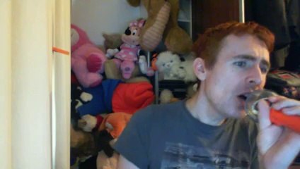 Wiwi égratigne "premier regard" de Zayra