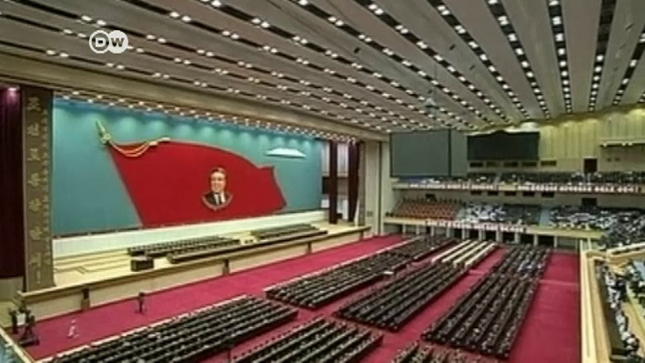 Mit Krücke: Kim Jong Un ist wieder da | Journal