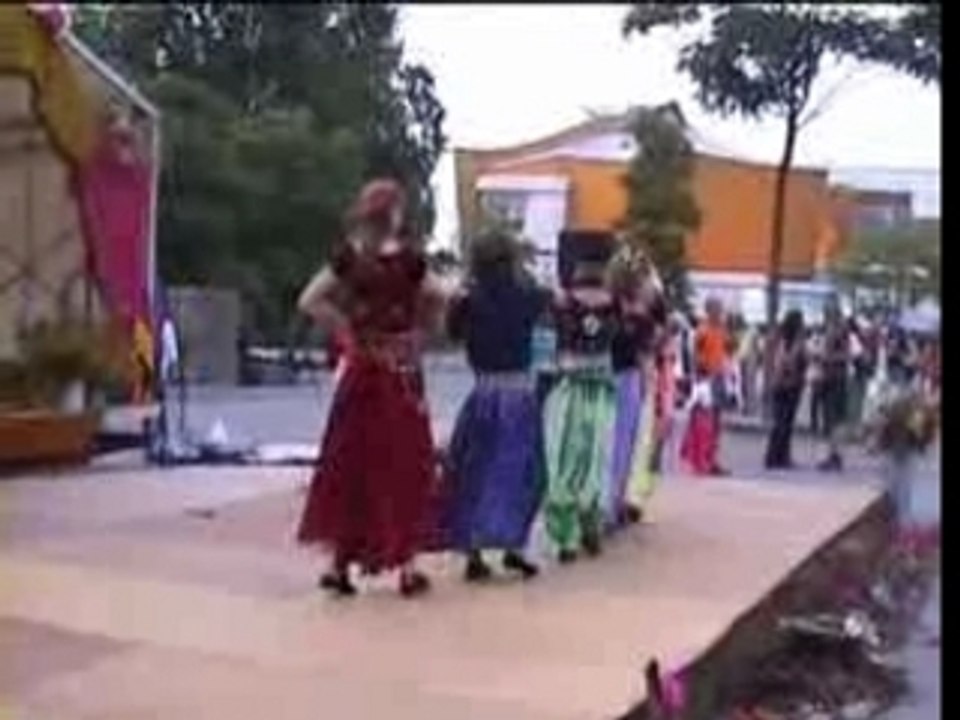 Israeli dance hanava