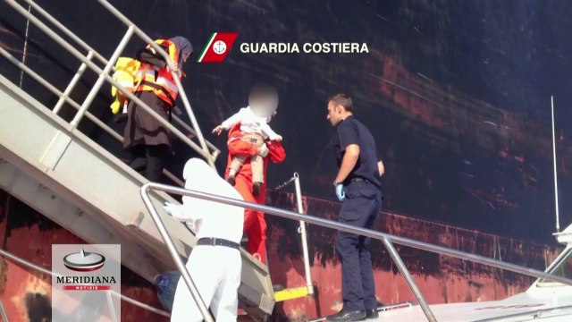 Mare Nostrum, 180 migranti soccorsi a Porto Empedocle. Tra loro 59 bambini