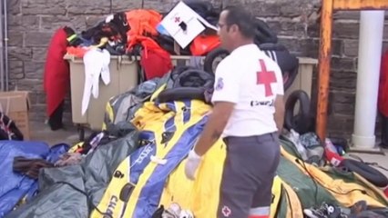 Illegal immigrants from Africa rescued from inflatable rafts