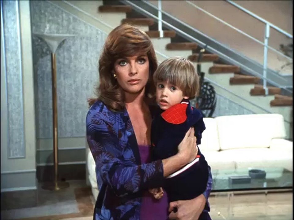 Dallas: Jr and SueEllen