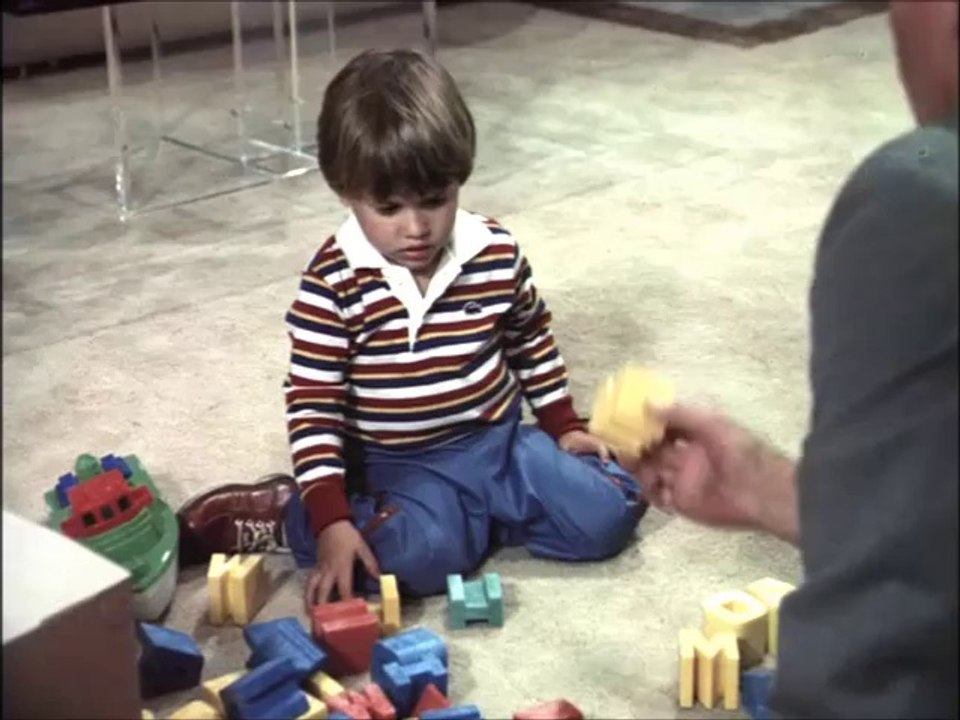 Dallas: Jr and SueEllen