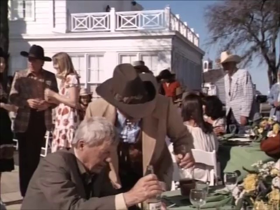 Dallas: Digger Performs