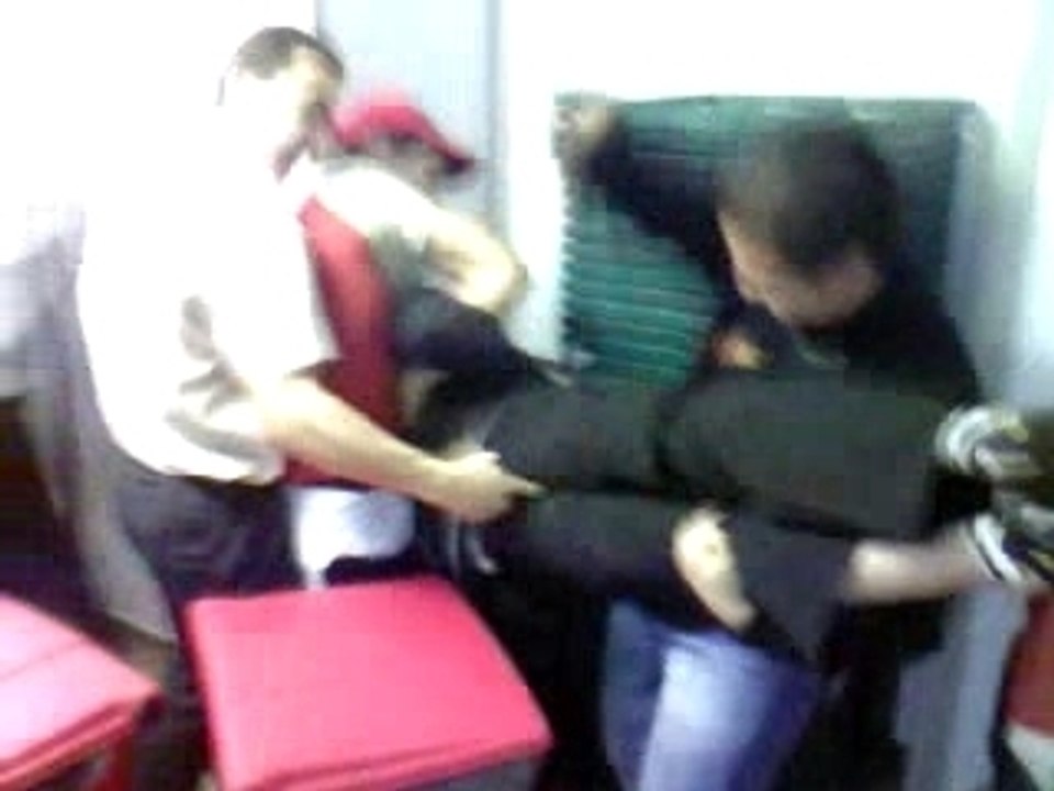 Pétage de fesses ! ! !