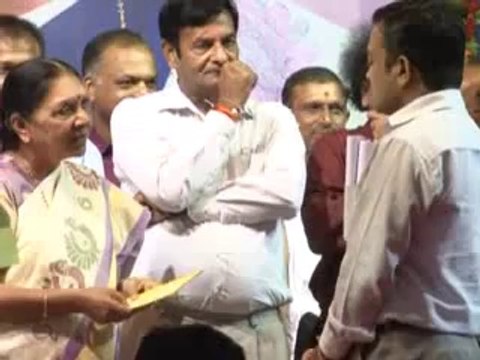 Anandiben Patel at Lok Samvad Setu in Anand;meets people