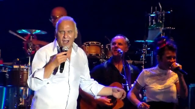 Concert Michel Fugain aux arènes du Tempéras Alès (3)