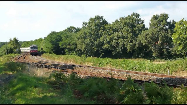 Train SNCF 3837 Nantes Toulouse vu entre La Roche sur Yon et Luçon