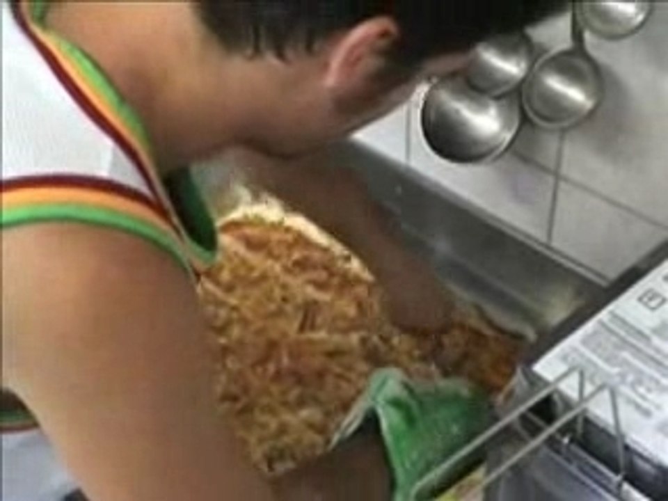 Colo 2006 - Les colons et la cuisine (ME