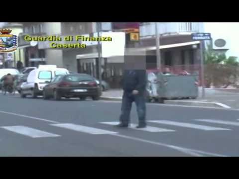 Mondragone (CE) - Falso cieco andava in giro in scooter: truffa da 168mila euro (13.08.14)