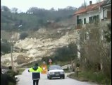 İtalya, Sicilya Adasında Toprak Kayması | Sayfala.Com