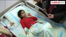 Sağlık Bakanı Müezzinoğlu, Filistinli yaralıları ziyaret etti (1) -