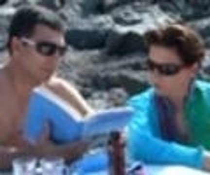 Kütüphane plaja indi