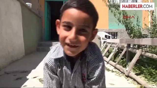 Yürüme Engelli Yusuf'un Tek İsteği Akülü Araba