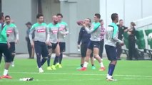 Cristiano Ronaldo Throws Passes at the New York Jets  Practice Facility Bleacher Report