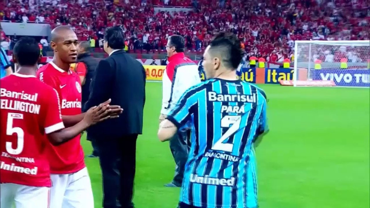 Brasileiro: Einstandspleite für Scolari