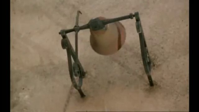 Louis de Funès chante avec les sœurs Remix le gendarme de st Tropez